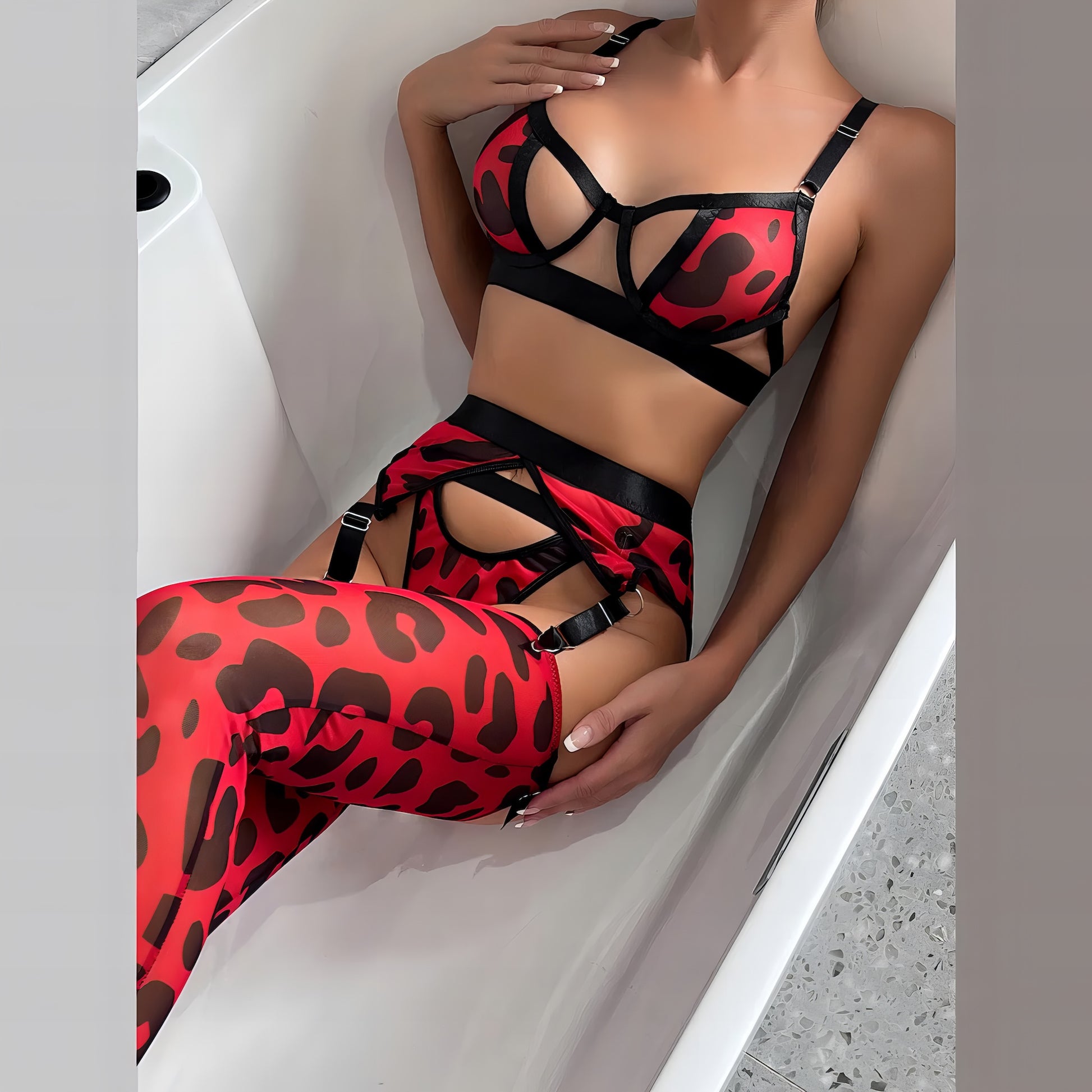 RAVELLA